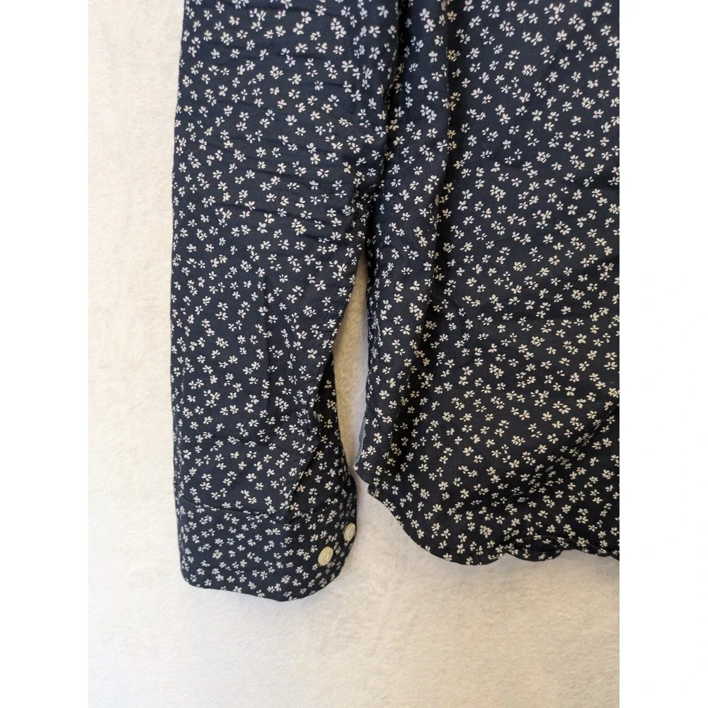 Banana Republic Men's Size S Navy Blue Untucked Shirt White‎ Floral Pattern